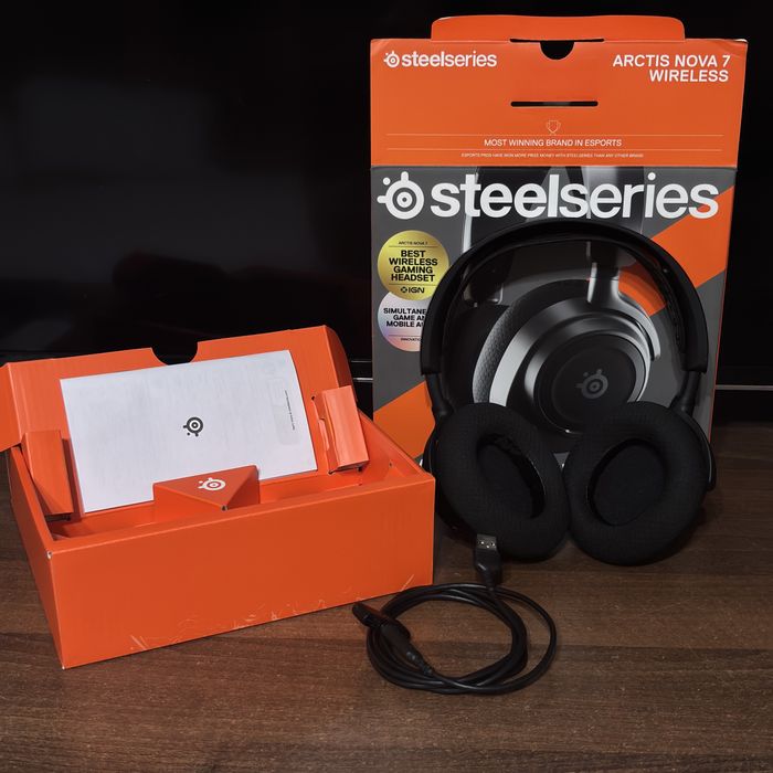 Casti Gaming Arctis Nova 7 Wireless