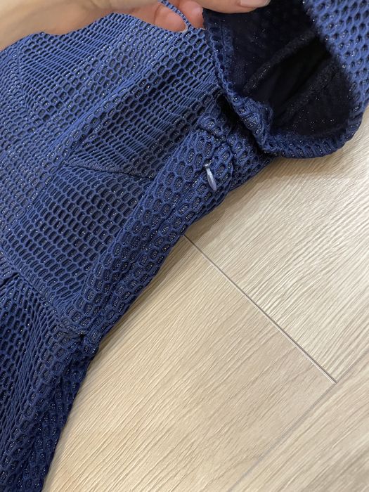 Тъмносиня нова рокля