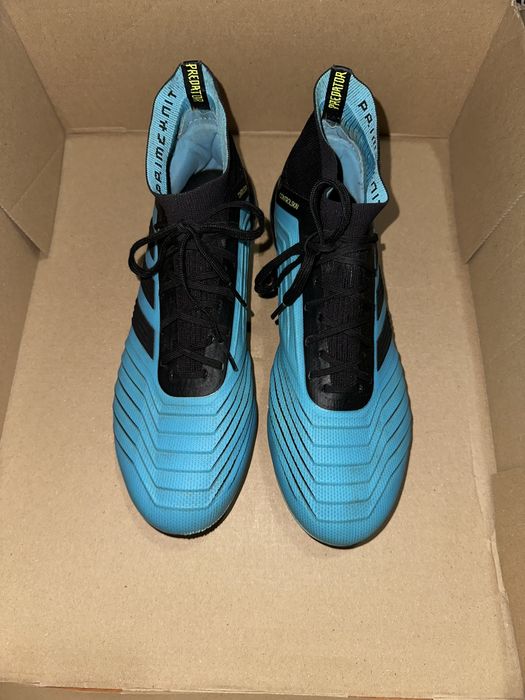 Ghete de fotbal adidas profesionale