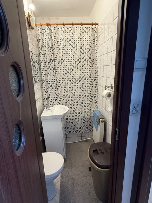 Închiriez Apartament/ 2 camere / Micro 3