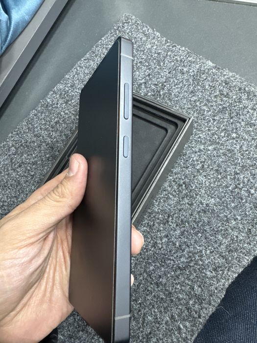 Samsung S25 ultra Jet black