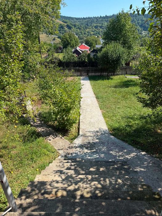 Casa si teren de vanzare