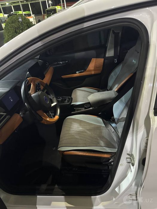 Byd e2 super sotiladi