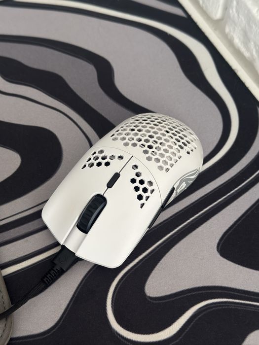 Игровая без проводная мышь Glorius Model O