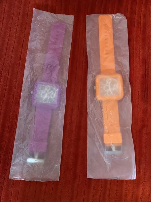 Ceasuri noi;  Ochelari de soare copii UV , Polaroid