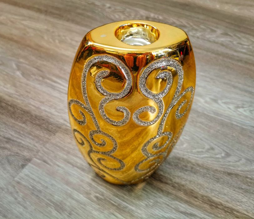 Продаются декор-вазы для интерьера.