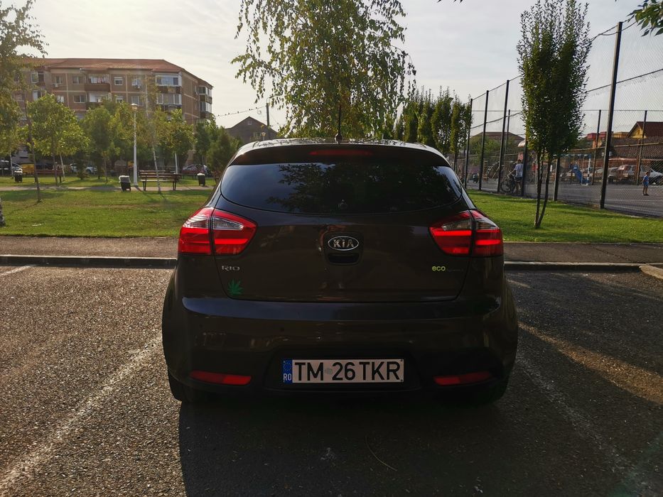 Kia rio 3 1.1 CRDI 2013