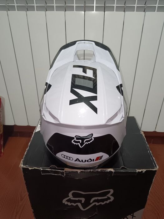 Cască Motocross Fox V1 MIPS (Alb/Negru