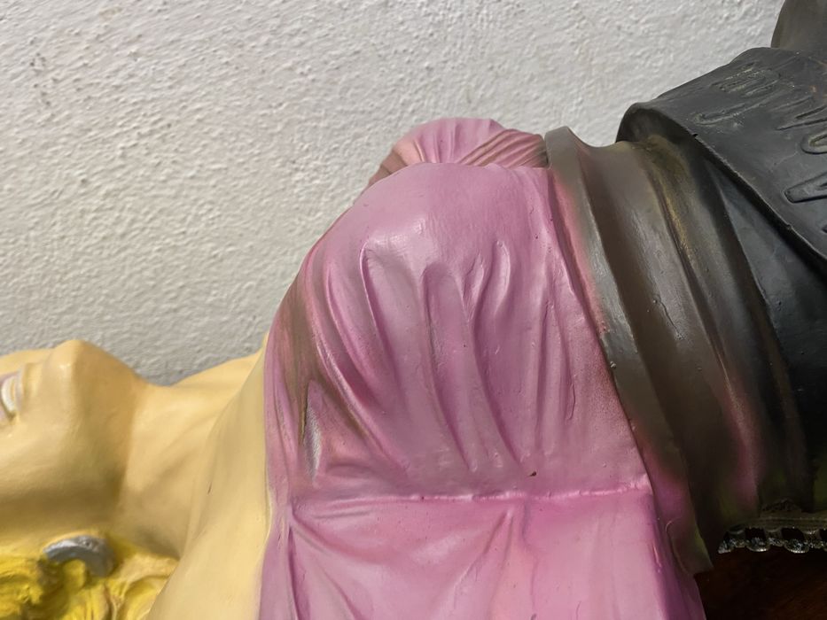 Голям американски бюст мерлин монро