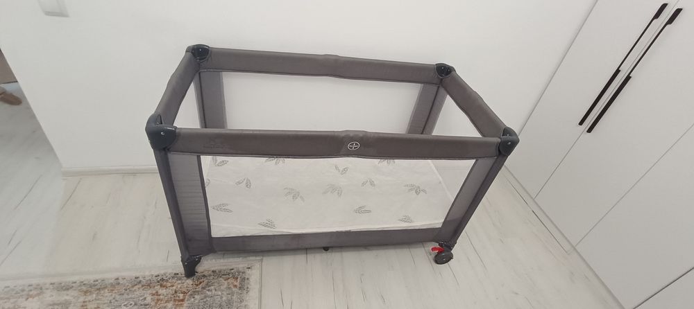 Манеж-кроватка детская 10000