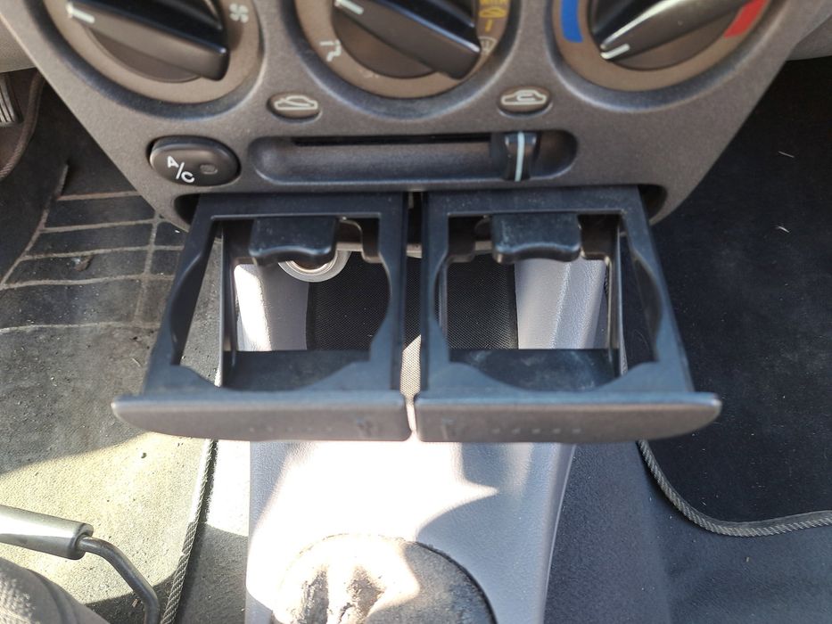 Suport pahare Hyundai Accent 2 (LC) [Fabr 2000-2005] OEM