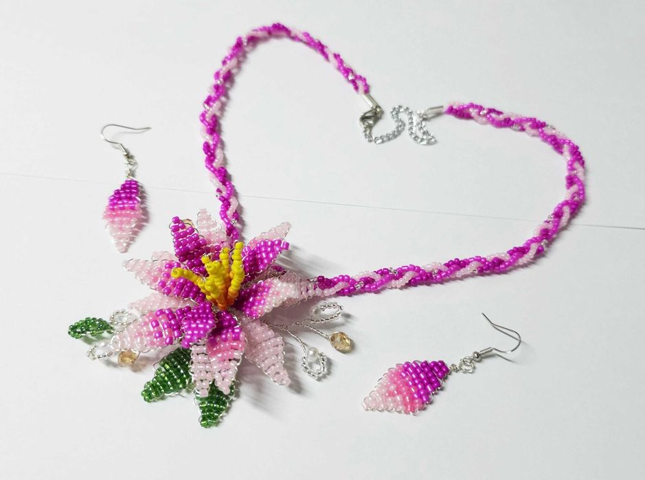 Set floare Nufar roz, ciclam, unicat, colier, cercei, handmade margele