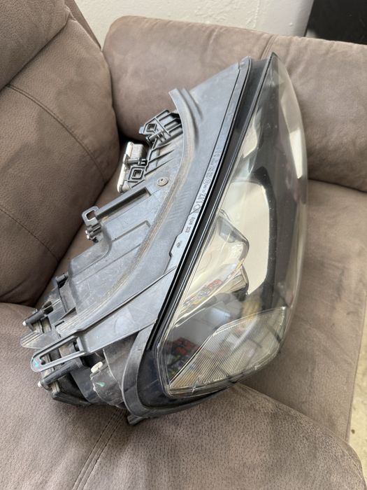 Far dreapta Tuareg  bixenon adaptiv led