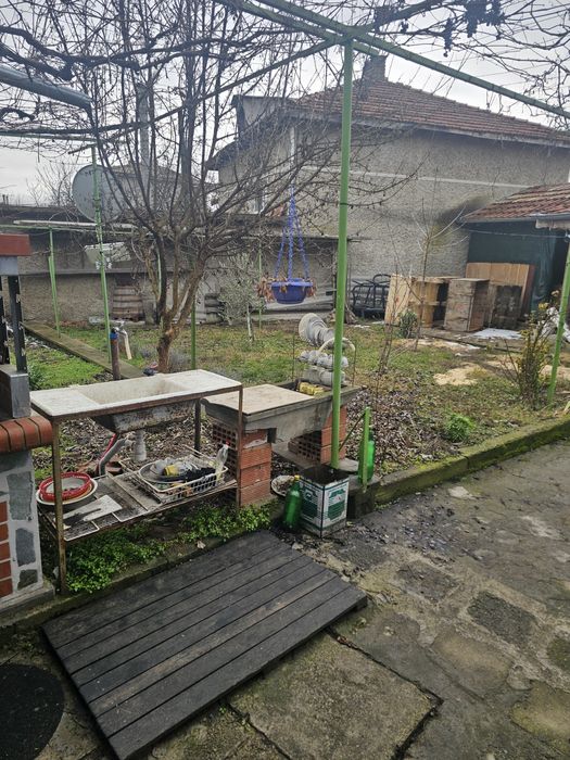 Къща в гр. Павел баня .