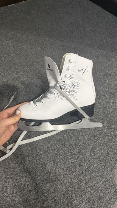 Фигурные коньки Nordway Sofia, 35 размер