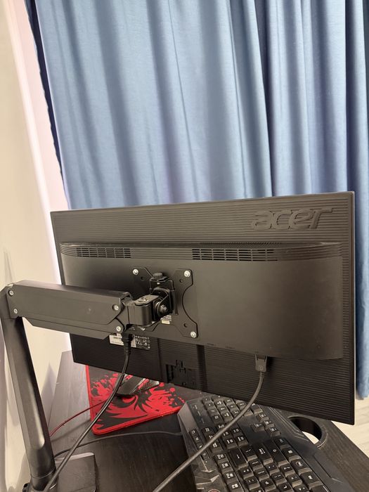 Vand monitor gaming acer cu brat inclus 240hz‼️‼️