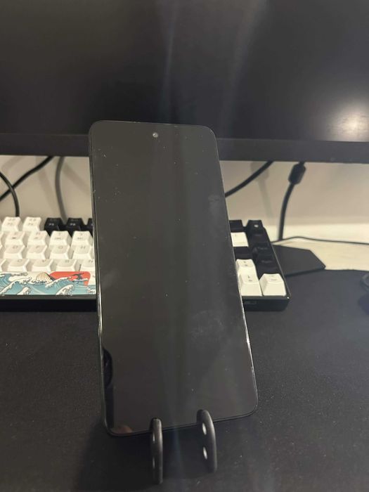 Телефон Motorola E32
