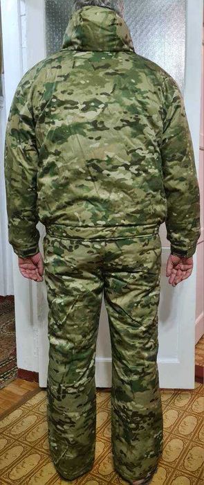 Продам комплект утепленный зимний