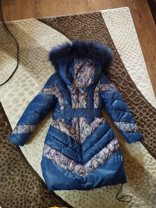 Продам тёплое пальто для девочек.