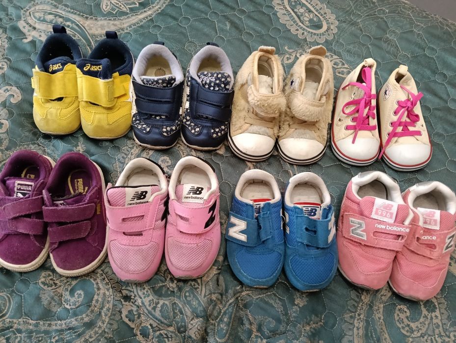 Продам детскую обувь