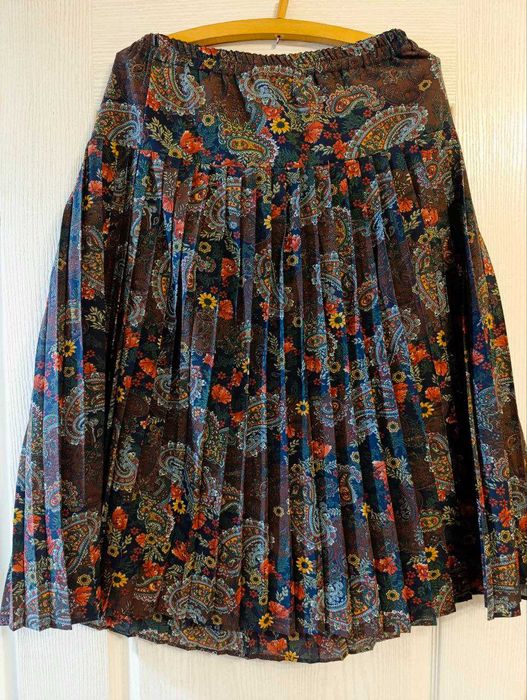 Стильная юбка плиссе — нежность и элегантность в одном образе!