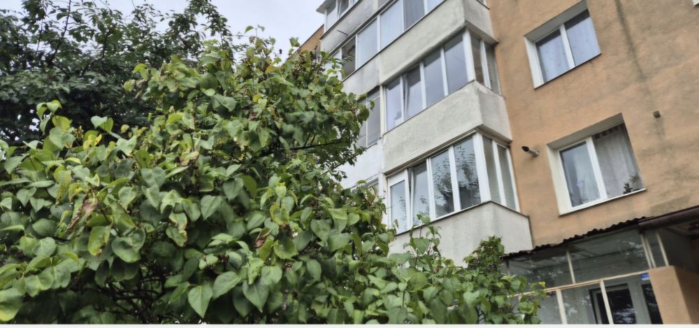 Garsonieră decomandată zona Astra