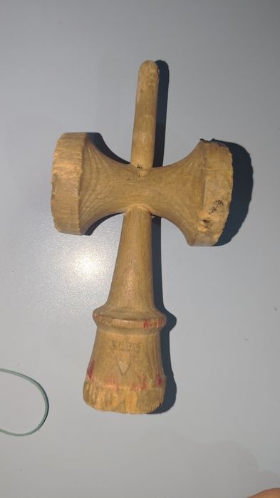 Vând kendama sweets