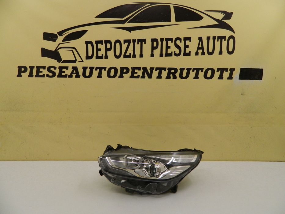 Far stanga Ford S-Max Halogen LED cu lupa,  2015, 2016, 2017, 2018, 2019, cod origine EM2B-13W030-GH.