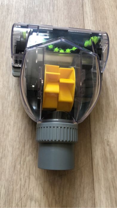 Абсолютно новая. Мини турбо щетка.