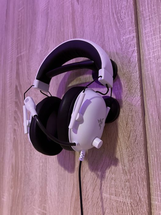 Razer Blackshark V2 X White (за бързите и сериозните може коментар по цената)
