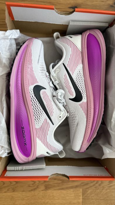 Pantofi alergare Nike Vomero 18