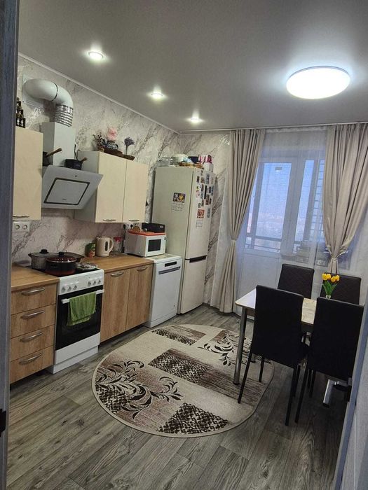 Продается 2х комнатная район Аэропорта