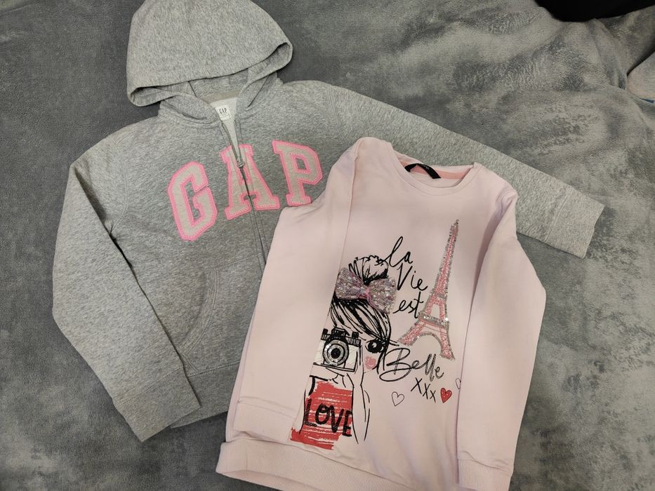 Set 2 bluze, măr. 7-8 ani