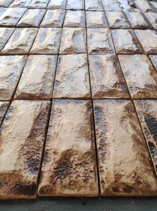 Изкуствен камък за декорация.