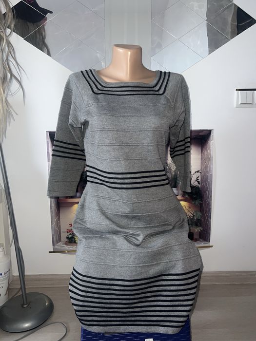 rochie nouă tricotată