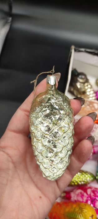 Игрушки шишки стекло