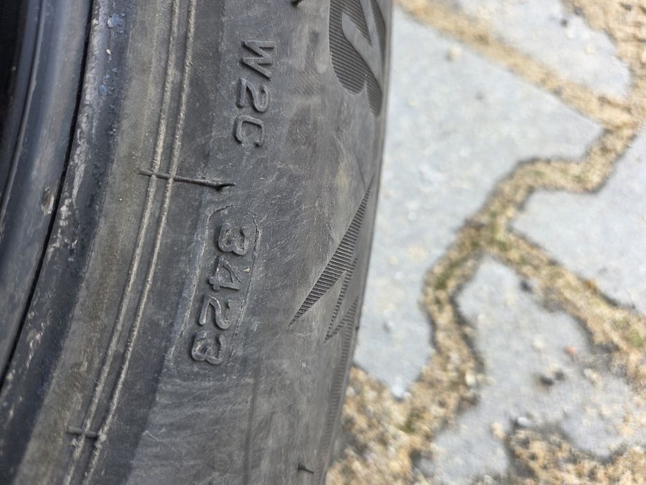 Зимни гуми Bridgestone Blizzak 185/65 15