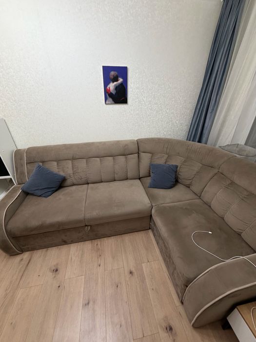 большой диван