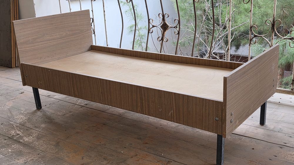 Детский кроват сотувда.