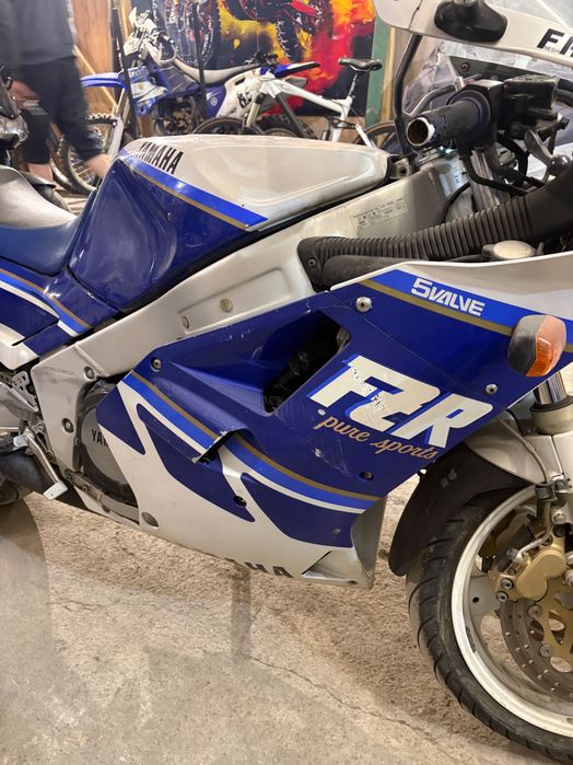 Yamaha fzr 1000exup