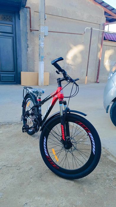 Велосипед 

Оборудование Shimano! 21 скоростей. Металичес