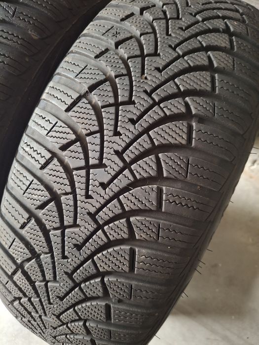 2  Anvelope de iarnă 205 55 r16 Goodyear