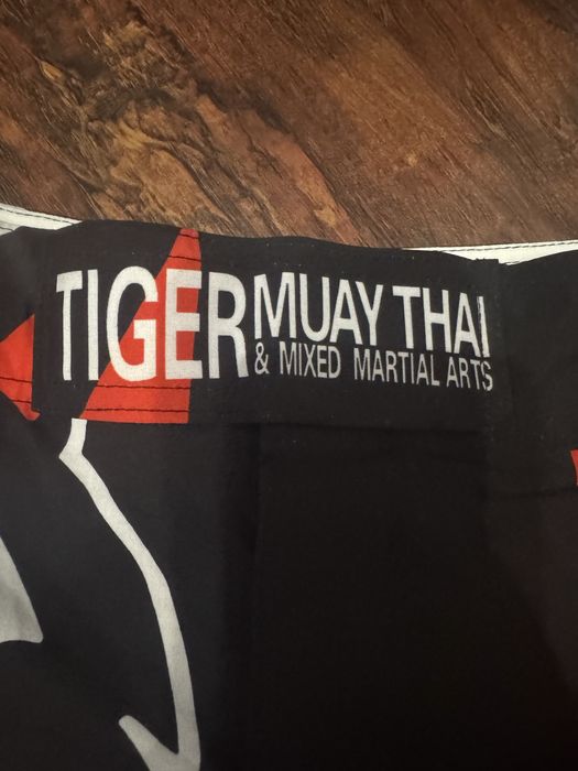 къси панталони Muay Thai Tiger