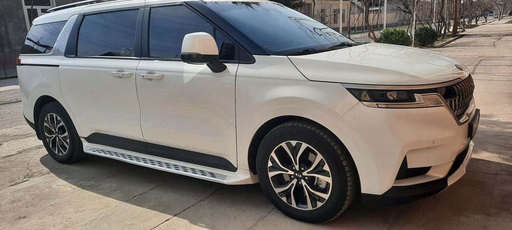 Kia Carnival 4 2021 год