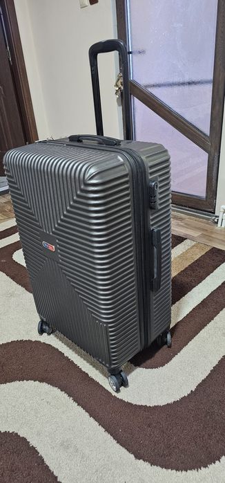 Trolar  mare din silicon ideal pentru calatorii