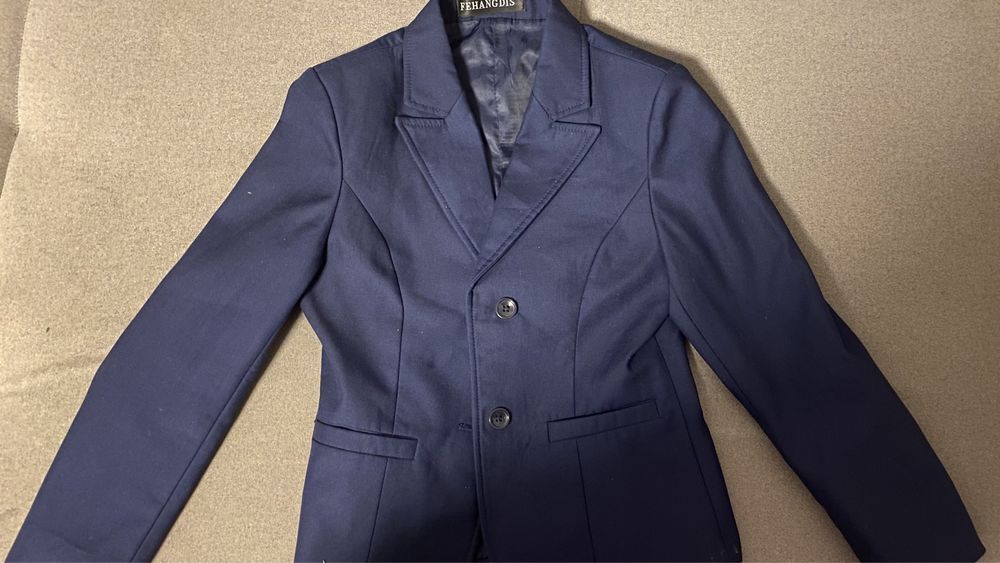 Олежда школьная для детей