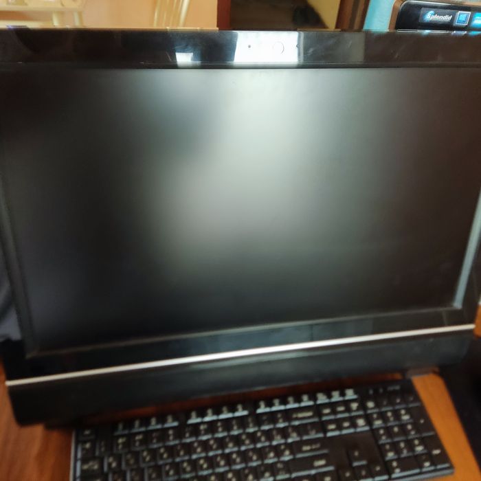 Моноблок hp intel core i5 8/256 ГБ  300$ для бизнеса для трединга  и д