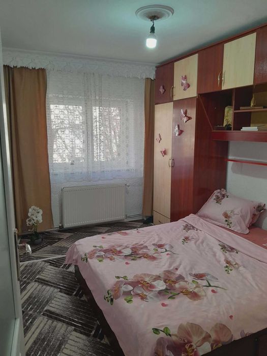 Apartament cu 3 camere de inchiriat in Burdujeni