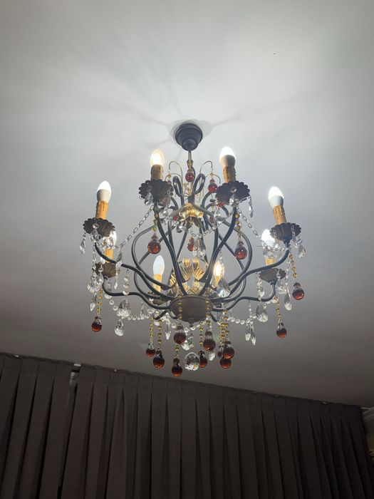 Продам люстру с дома