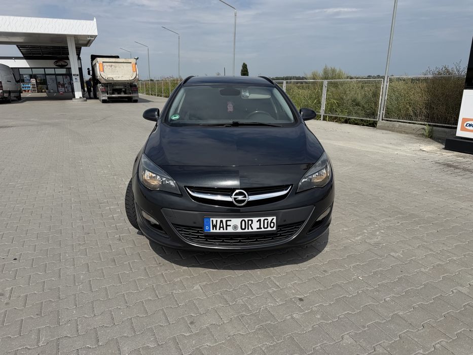 Opel Astra Sports Tourer ~2.0  CDTI ~165cp an 2014 ~Automata